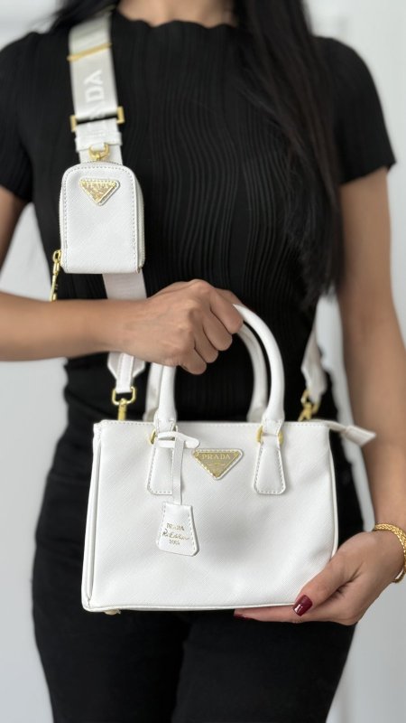 شنطة - Prada / قشاط سبورت مع جزدان